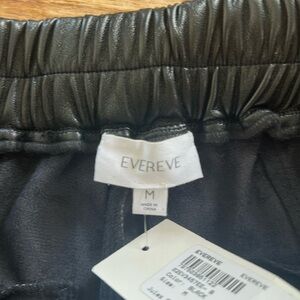 Evereve Faux Leather Pants with pockets size medium.